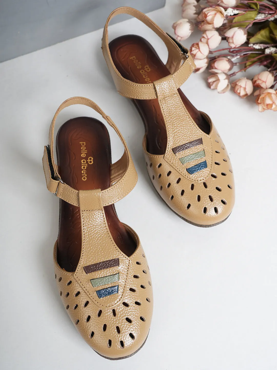 Pelle Albero Flat Beige Leather Sandals