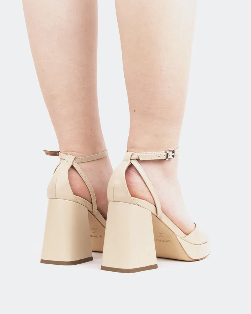 Pujol, Vanilla Leather/Cuir Vanille